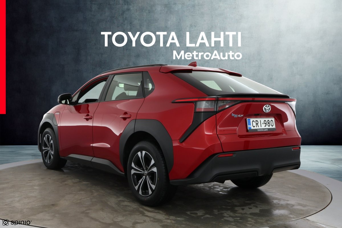 Toyota bZ4X Active 2023, kuva 2/58