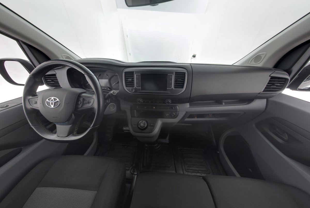 Toyota Proace L2 2,0 D 180 Automaatti 2022, kuva 7/28