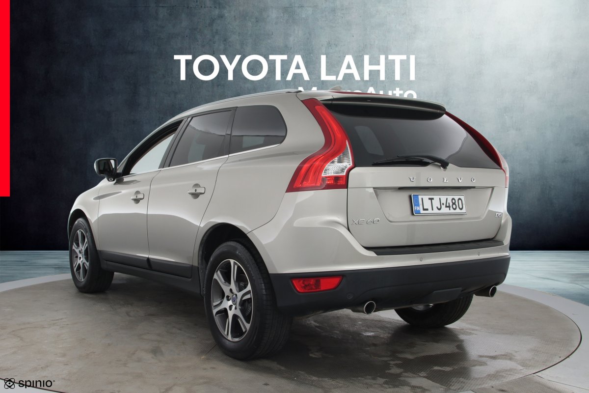 Volvo XC60 D5 AWD Summum aut 2013, kuva 2/22