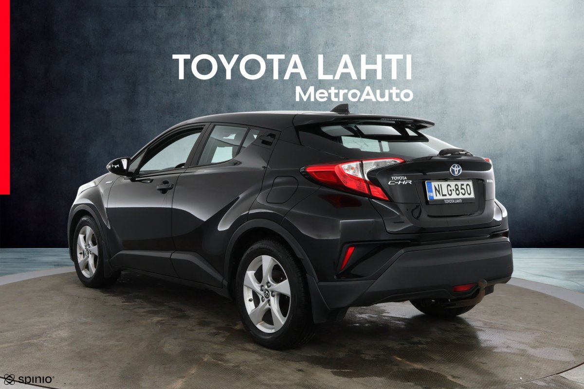 Toyota C-HR 1,8 Hybrid Active 2018, kuva 2/52