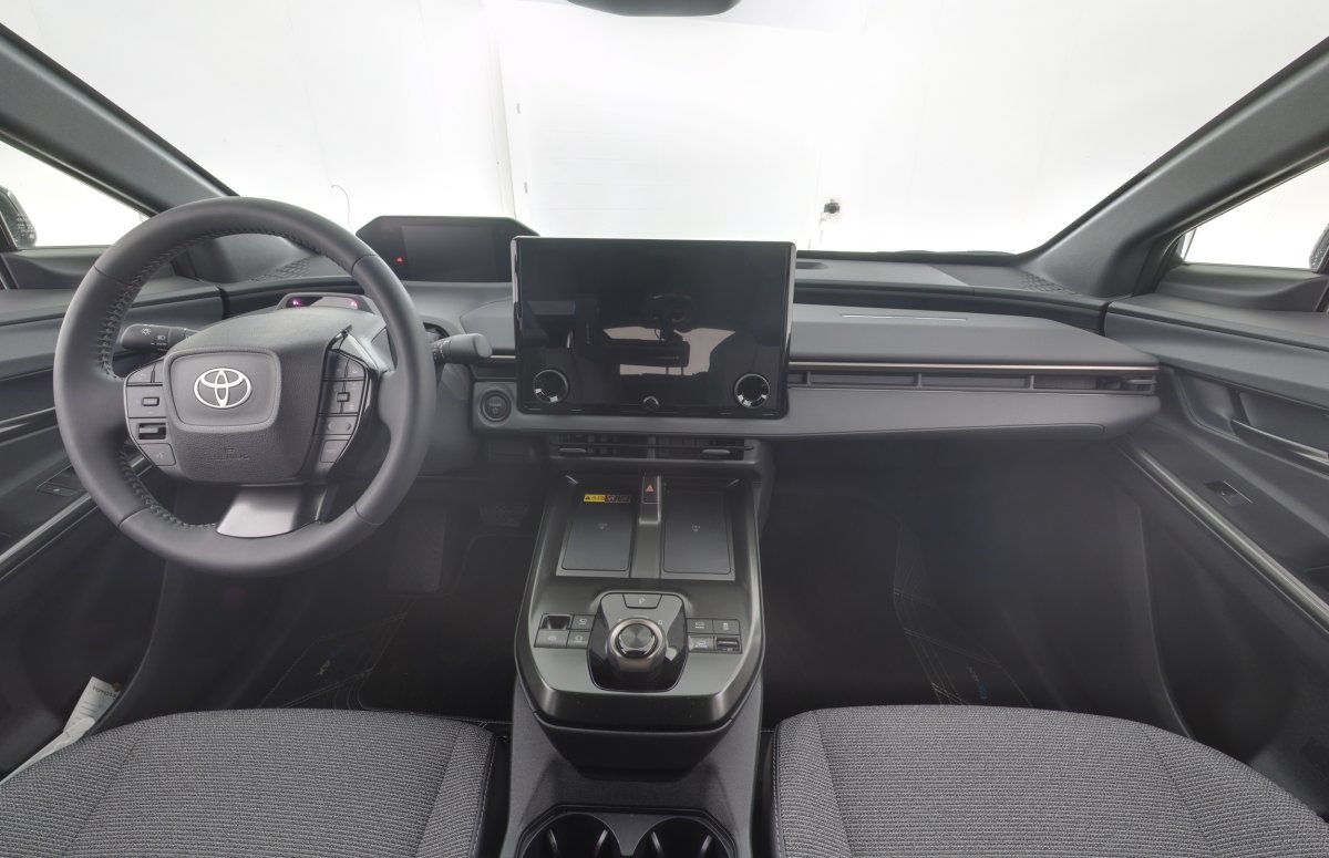 Toyota bZ4X Launch Edition AWD 2026, kuva 7/20
