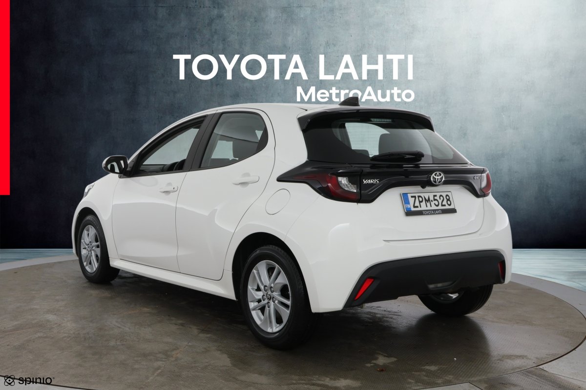 Toyota Yaris 1,5 Hybrid 116 Intense 2025, kuva 2/56